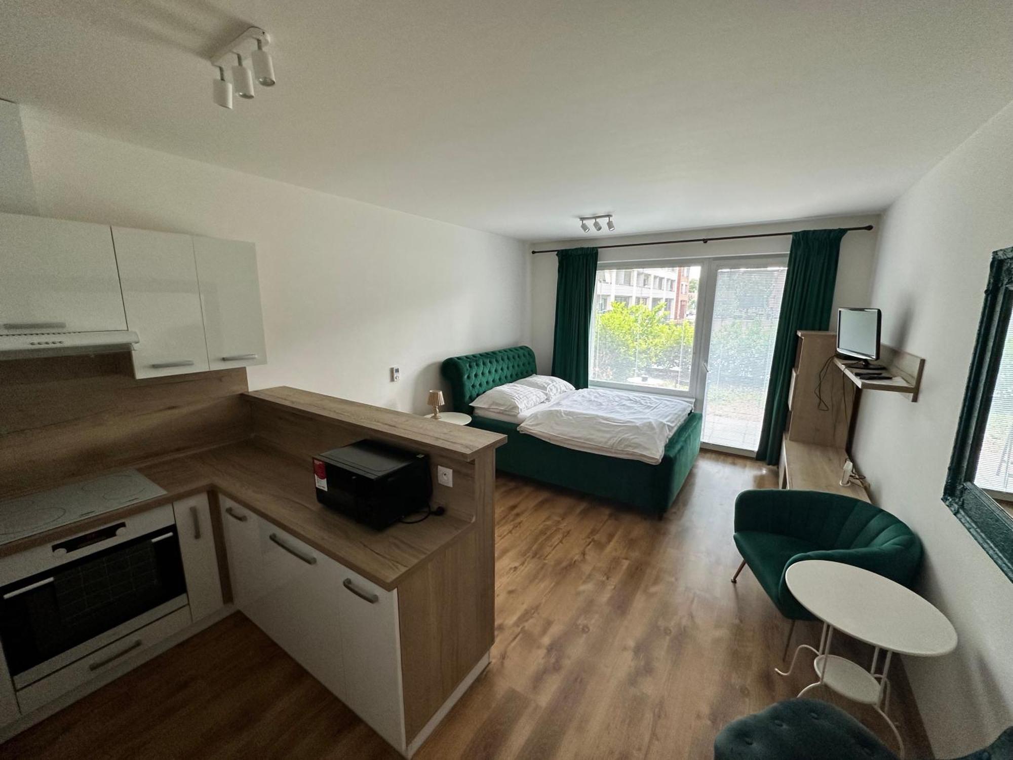 Entrez Radnica Apartment Kosice Bagian luar foto