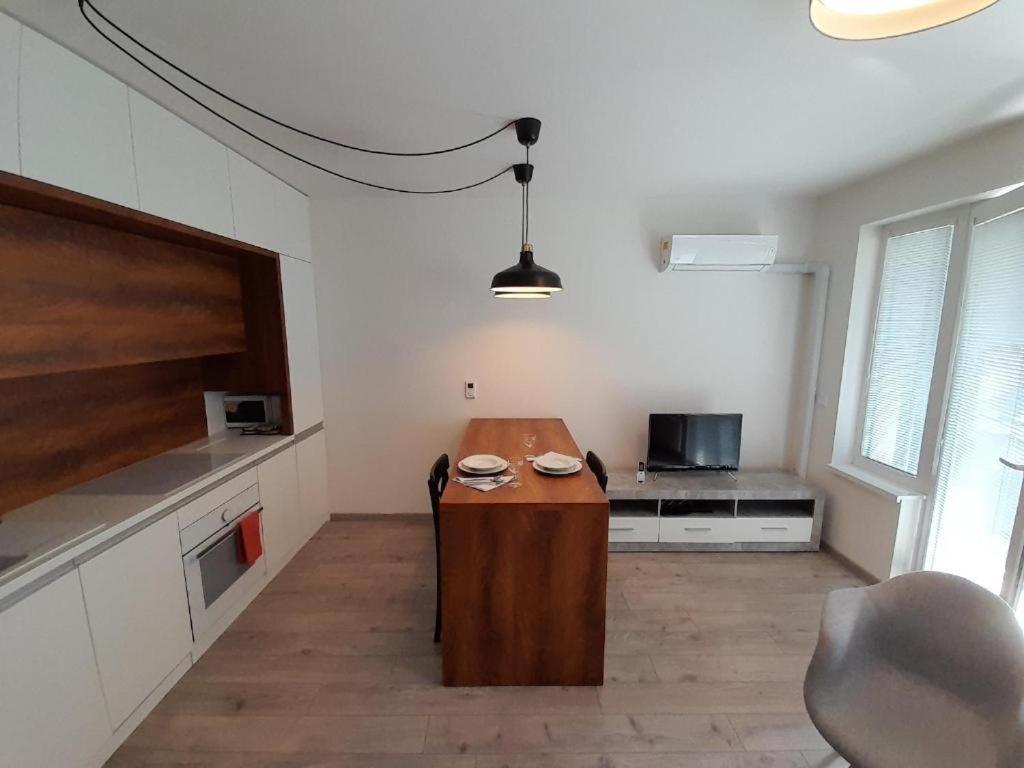 Entrez Radnica Apartment Kosice Bagian luar foto