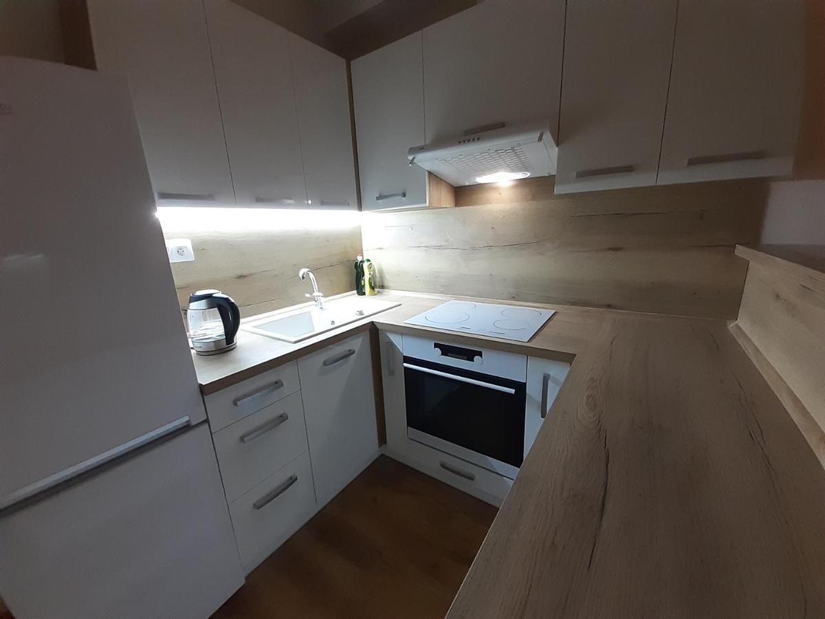 Entrez Radnica Apartment Kosice Bagian luar foto